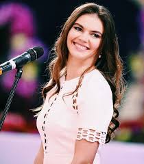 Алина кабаева — о серебре дины авериной на олимпиаде: Alina Kabaeva V Bikini I Strojnye Nozhki Molodoj Zheny Petrosyana Stali Predmetom Burnogo Obsuzhdeniya V Seti