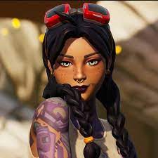 En Vacance In 2021 Gamer Girl Hot Skin Images Best Gaming Wallpapers