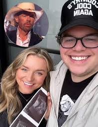 Steve Dillenbeck's Instagram, Twitter & Facebook