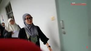 Nur farahanis ezatty adli is not the first person to be found providing medical services without a licence. 20 Year Old Bogus Dentist Fined Rm70 000 For Providing Unlicensed Service