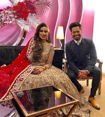 Madiha naqvi is a famous tv host who has been associated with major pakistani tv channels such but it seems that madiha naqvi had other plans so rather than pursuing career as a newscaster she. Madiha Naqvi Gets Married To Mqm S Faisal Sabzwari Fashion Central