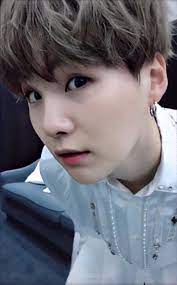 He may be one of the more introverted members of bts, but suga isn't afraid to share his love for starbucks and one iced coffee in particular. Yoongi Bts Suga 191031 Tiktok Bts Yoongi Suga Bts Suga