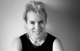 Lauren Weedman returns to Seattle with new solo show