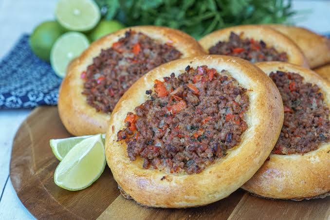 Meat Esfiha