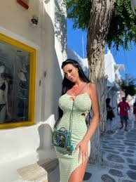 Yvonne Bar в X: „I love Mykonos t.coEOVsX0hTEW“  X