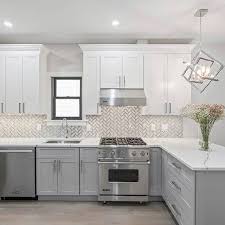 Fabuwood Cabinets For Kitchen In 2020 Modern Kitchen Cabinets Fabuwood Cabinets Kitchen Cabinets