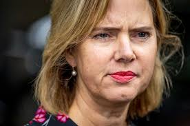 Check spelling or type a new query. Minister Van Nieuwenhuizen Juicht Niet Te Vroeg Over Fantastisch Nieuws Voor Lelystad Airport Zwolle Tubantia Nl