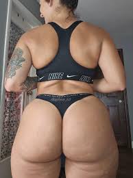 Could my ass grasp your attention if you saw it poolside?