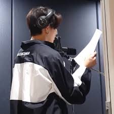 Tindik baru jungkook bts di bibir. Messy Bg Explore Tumblr Posts And Blogs Tumgir