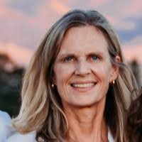 Lori Decker's Instagram, Twitter & Facebook