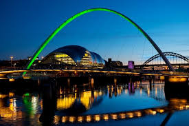 Spanning the river tyne to link the newcastle and gateshead quaysides, opened in 2001. Gateshead Millennium Bridge To Celebrate Its 15 Year Anniversary With Sparkling Light Show Chronicle Live