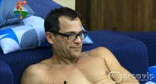 Sylvinho blau blau fez grande sucesso no grupo absynto, estourando nas paradas na década de 80 Sylvinho Blau Blau E Eliminado