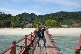 Konuklar, konaklamaları süresince ücretsiz kahvaltı, restoran ve oturma salonu olanaklarından yararlanabilir. Tad Marine Resort Pulau Tinggi Mersing Johor Malaysia