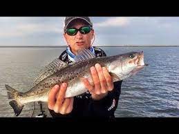 Speckled Trout 101 For Easy Fall And Winter Limits Youtube Trout Wade Fishing Kayak Fishing