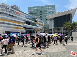 May 27, 2021 · 【附名單】5個地方納入強制檢測公告 2021年5月27日 21:39 【now新聞台】政府刊憲，要求於指定期間曾身處5個指明地方的人士，須接受強制檢測。 æ±è–ˆåŸŽåŠå±±é ‚å»£å ´ç­‰3è™•æ‰€ç´å¼·åˆ¶æª¢æ¸¬åå–® æ¸¯èž é»žæ–°èž