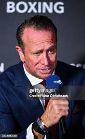 32 Photos & High Res Pictures