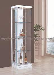 Berikut ini ulasan lemari hias ruang tamu dari kaca, jati & aluminium 1. Glass Display Cabinet With Frameless Case Design Almari Kabinet Kaca Malaysia Kota Kemuning Shah Alam Banting Office Furnitures Malaysia