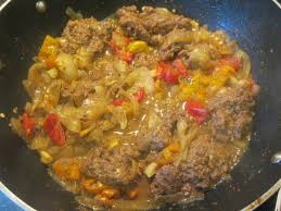 Bistec Encebollado Puerto Rican Style Recipe Puerto Rican Steak With Onions And Peppers Stuffed Peppers Cube Steak Recipes Mexican Food Recipes
