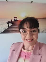 Makeup recommendations for over 40 coverage