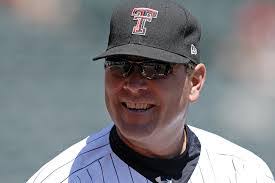 Wade Stramp's Instagram, Twitter & Facebook