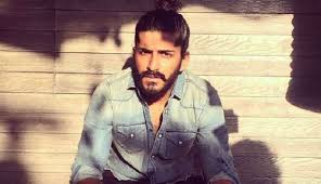 This is a film about pricking awake the conscience, so well written, and so successful in downplaying the image of the typical hero. Harshvardhan Kapoor Fans Home Facebook