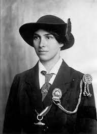 May 04, 2012 · nama istri : Baden Powell Bapak Kepanduan Dunia Coretan Padma