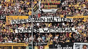 After a thorough analysis of stats, recent form and h2h through betclan's algorithm, as well as, tipsters advice for the match dynamo dresden vs fc ingolstadt this is our prediction: Dynamo Dresden Fc Ingolstadt 2 2 Die Bilder Zum Spiel Sportbuzzer De