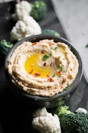 All You Need Is 10 Minutes And 6 Basic Ingredients To Make The Creamiest Hummus At Home For A Fraction O In 2020 Lemon Hummus Recipe Garlic Hummus Garlic Hummus Recipe