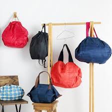 次世代バッグ アウトドアでもタウンユースでも使える shupatto シュパット の魅力を紹介 キャンプ アウトドア情報メディアhinata 2021 バッグ お出かけ 化粧直し