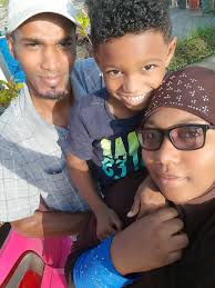 Whole Pineapple Upside Down Cake