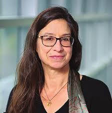 Diane Royer's Instagram, Twitter & Facebook