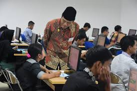 Sbmptn 2021 sudah dekat, persiapkan dirimu menghadapi utbk sbmptn 2021 bersama try out online pahamify. Undip Facilitated Participants With Disability For Admission Test Sbmptn Universitas Diponegoro