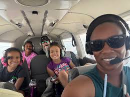 Collaboration in Khyi San Marcos, ERJ140 ferry trip