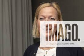 Erste gemeinsame Langzeit-Bettruhestudie von DLR, ESA und NASA Im Bild Andrea  Nitsche. Sie ist im