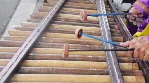 Alat musik calung yaitu alat musik yang berasal dari sunda yang merupakan prototipe dari alat musik angklung. 9 Alat Musik Tradisional Jawa Barat Dan Cara Memainkannya Lengkap
