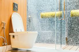 Jika di desain dan ditata dengan baik, pasti akan tetap menarik. Ukuran Kamar Mandi Kecil Siasati Dengan 7 Inspirasi Desain Ini Rumah123 Com