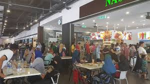 While we introduce you the top 10 best nasi kandar in penang, be prepared to get your hands dirty. Nasi Kandar Line Q Facebook