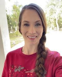 Kimberly Wadsworth's Instagram, Twitter & Facebook