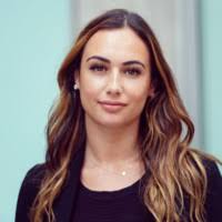 Stephanie Lusardi's Instagram, Twitter & Facebook