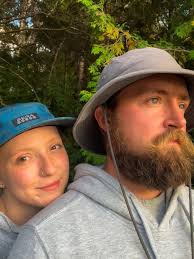 Hi, I lost my climbing equipment in Calpe. Probably in a parking lot. The  equipment was a black diamond harness (black and ciano) with some  carabiners and climbing strings. Plus a belay