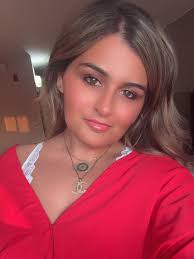 Della Mahmud (@dellamahmud9) • Instagram photos and videos