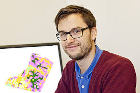 M U C H F Ø K ! S O A M A Z E ! V E R Y S W A G ! W O W nr. 4 41. årgang d.  7. april 2014