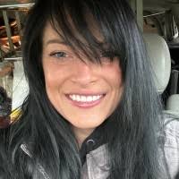 70+ "Holly Lang" profiles