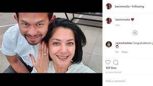 Pesinetron yang namanya melejit berkat sinetron tersanjung ini dikabarkan telah dilamar pengusaha kaya bernama bani m mulia. Sosok Dan Profil Bani Maulana Mulia Suami Kedua Lulu Tobing Yang Baru Digugat Cerai Tribun Bali