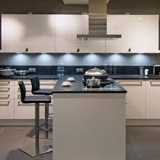 kuchenplanung von kuchenfachmann damit kuchenarbeit nicht zur knochenarbeit wird ihr kuchenfachhandler aus gommern kuchen werner montage gmbh