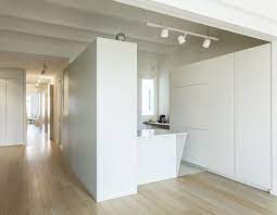 Acabado Mate Refurbished Apartment In Barcelona Livegreenblog House House Design Home Decor