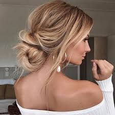 One Day Wedding Dresses On Instagram Hair Inspiration The Undone Low Bun Perfect For Windy Weather Vows Hair Styles Messy Bun Hairstyles Hair Inspiration