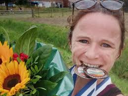 Lies Katsman uit Middelburg slaat ook toe op de Tourmalet