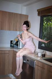 大馬倒閉銀行突爆紅中國正妹大膽裸露自拍「淫行員」！警方拳頭硬到要查- 鏡週刊Mirror Media