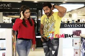 Romeo Juliet Photos Hd Images Pictures Stills First Look Posters Of Romeo Juliet Movie Filmibeat Woman posing, hansika motwani pokkiri raja film tamil cinema, hansika motwani, india, desktop wallpaper, magenta png. romeo juliet photos hd images